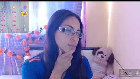 paola online show from November 20, 2025, 9:36 pm