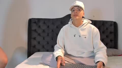 1Threestar online show from November 26, 2025, 12:17 pm