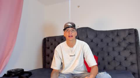 1Threestar online show from November 30, 2025, 2:10 pm