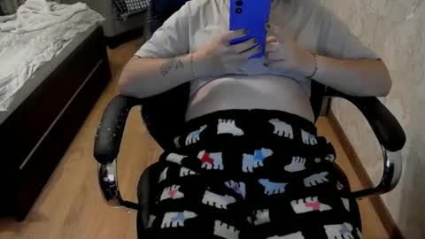 1your_hot_girls online show from October 7, 2025, 4:48 pm