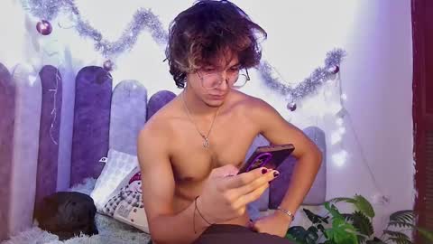 2006_tgn online show from November 30, 2025, 6:01 pm