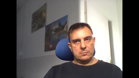 Snapshot of 2025eyesforyou chatting on December 27, 2024, 8:45 am 2025eyesforyou online show from December 27, 2024, 8:45 am