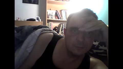 Snapshot of 2025eyesforyou chatting on March 8, 2026, 10:13 pm 2025eyesforyou online show from March 8, 2026, 10:13 pm