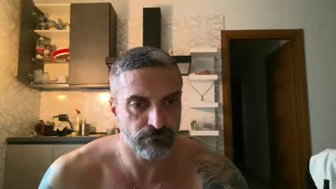 Nik online show from January 2, 2025, 2:57 pm