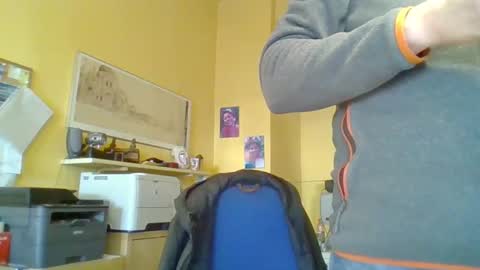 22esserre online show from December 18, 2024, 10:40 am