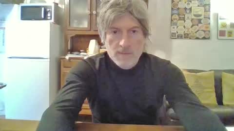 22esserre online show from February 7, 2025, 3:19 pm