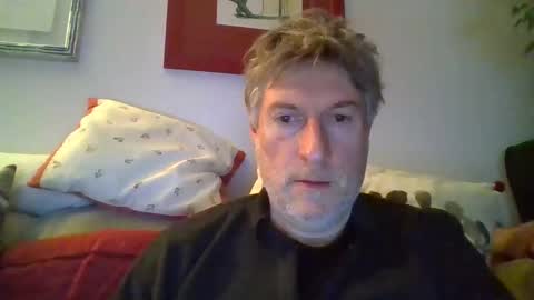 22esserre online show from March 9, 2025, 9:03 pm