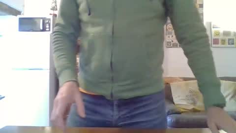 22esserre online show from April 23, 2026, 11:20 am