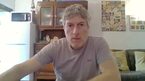 22esserre online show from April 29, 2026, 10:52 am