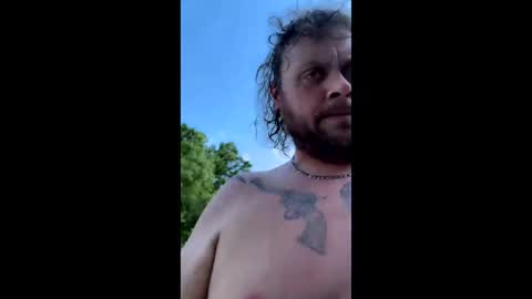 ThrillBilly online show from April 28, 2026, 10:04 pm