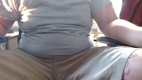 Snapshot of 2dirtyhillbillies chatting on June 12, 2026, 10:47 am ThrillBilly online show from June 12, 2026, 10:47 am