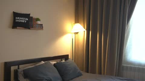 Elley  online show from April 27, 2026, 2:15 pm