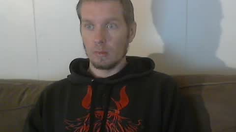 2small4you83 online show from December 19, 2024, 9:28 pm