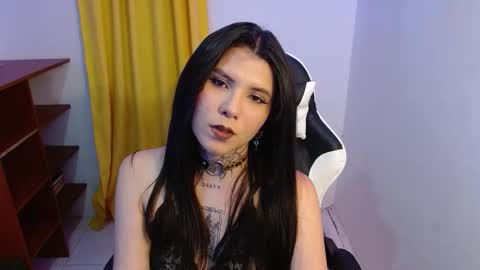 erika online show from September 29, 2025, 3:55 am