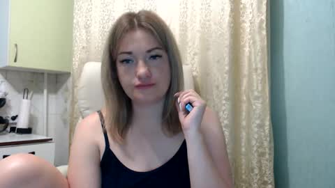 3sweetcandy3 online show from May 21, 2026, 11:01 pm