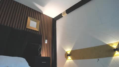 3X NAXAA online show from November 4, 2025, 12:37 pm