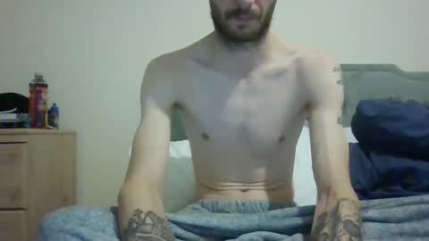 420feetloverr420 online show from October 19, 2025, 8:09 pm