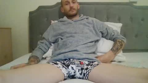 420feetloverr420 online show from April 2, 2026, 12:30 am