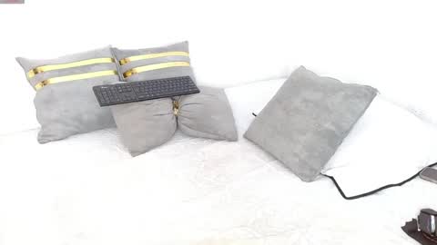 493ashlyfoxx online show from April 28, 2026, 1:48 am