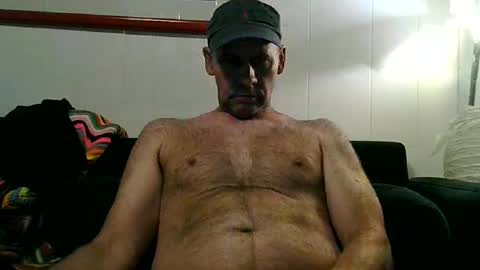 4nuf online show from May 7, 2026, 8:14 pm