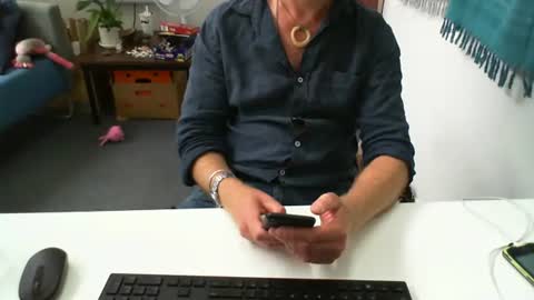 555tony555 online show from February 19, 2025, 2:23 am