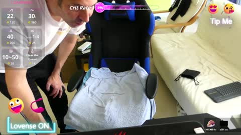 Larese Carlo online show from September 27, 2025, 8:08 am