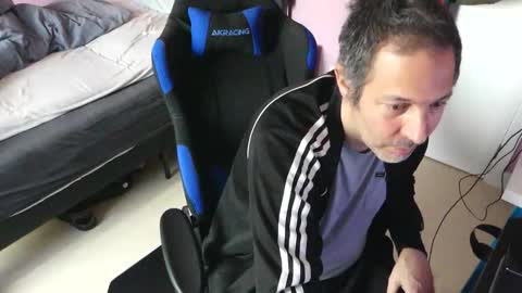 Larese Carlo online show from March 6, 2026, 8:44 am