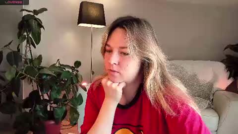 Snapshot of 5_in_one chatting on June 19, 2026, 5:01 am Sunshine online show from June 19, 2026, 5:01 am
