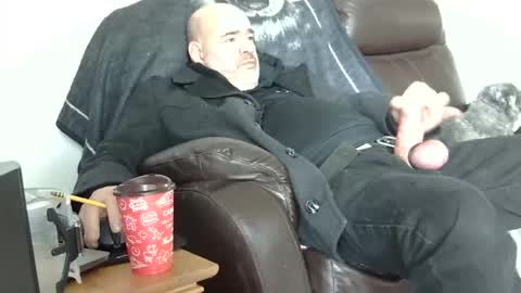 66bear online show from November 15, 2025, 4:03 pm