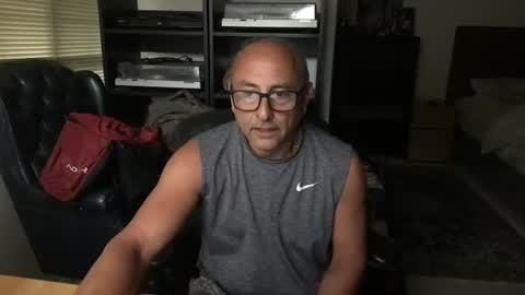 daddy vegas  for single women and couples here online show from June 18, 2026, 2:54 pm