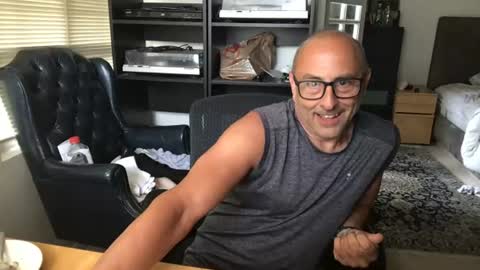 daddy vegas  for single women and couples here online show from July 1, 2026, 5:02 pm