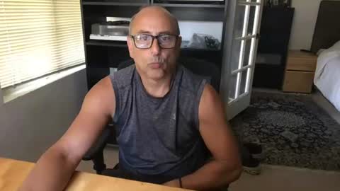 daddy vegas  for single women and couples here online show from August 4, 2026, 8:44 pm