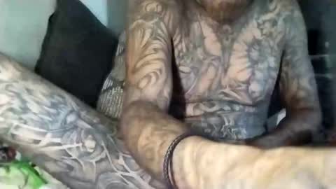 HUGH G RECTION online show from December 31, 2024, 6:46 pm