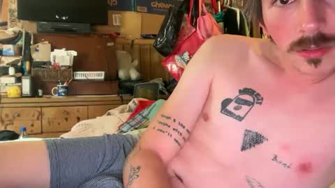 FUCKR online show from September 30, 2025, 8:52 am