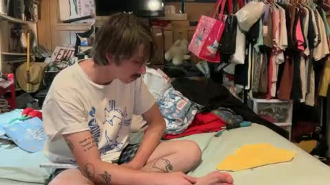 FUCKR online show from October 22, 2025, 9:53 am