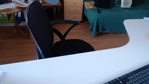 69pifpaf online show from March 9, 2025, 2:10 pm