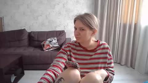 Snapshot of 69riley_reid69 chatting on June 4, 2026, 7:03 am 69Riley Reid69 online show from June 4, 2026, 7:03 am