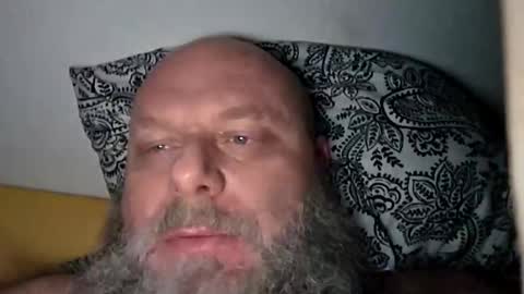 69singledad79 online show from October 25, 2025, 6:54 am