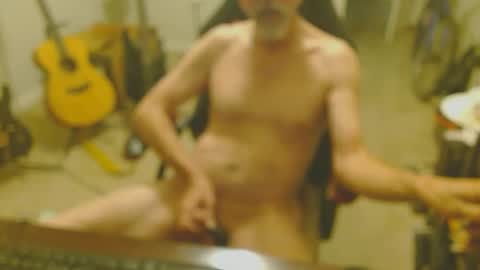 6stringer62 online show from October 1, 2025, 8:09 am