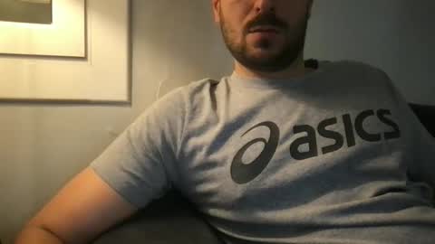 6tu online show from October 7, 2025, 9:01 pm