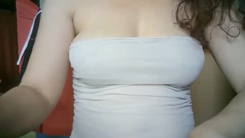 Lilu online show from May 17, 2026, 10:22 am