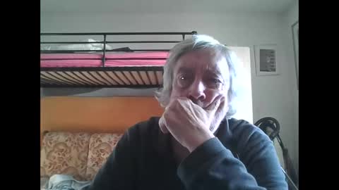 78kiss online show from February 14, 2025, 2:44 pm