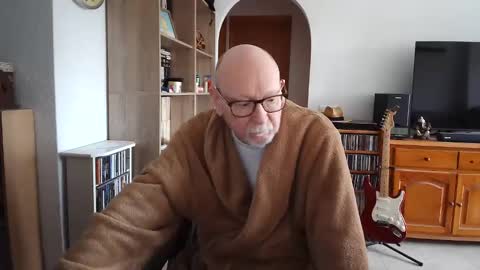  Papi  online show from February 10, 2025, 9:14 am