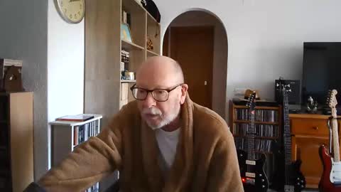  Papi  online show from March 9, 2025, 12:09 pm