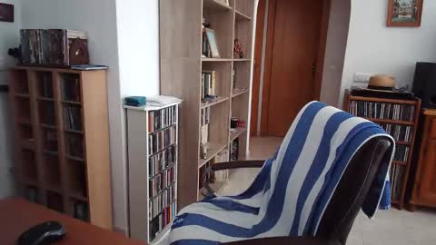  Papi  online show from April 21, 2026, 8:31 am