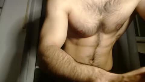 Snapshot of 8000zuerich chatting on April 4, 2026, 6:27 pm Nicolas online show from April 4, 2026, 6:27 pm