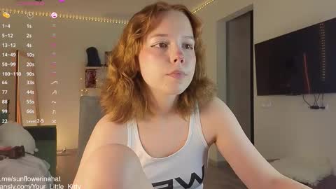 Snapshot of 819sunflowerinahat2016 chatting on October 27, 2025, 12:09 pm Cornelia and Dante online show from October 27, 2025, 12:09 pm