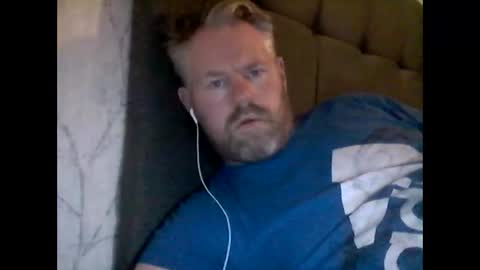 81jonnyx online show from December 31, 2024, 3:31 pm