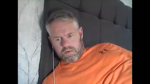 81jonnyx online show from October 18, 2025, 11:44 am