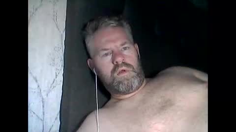 81jonnyx online show from November 28, 2025, 7:11 am